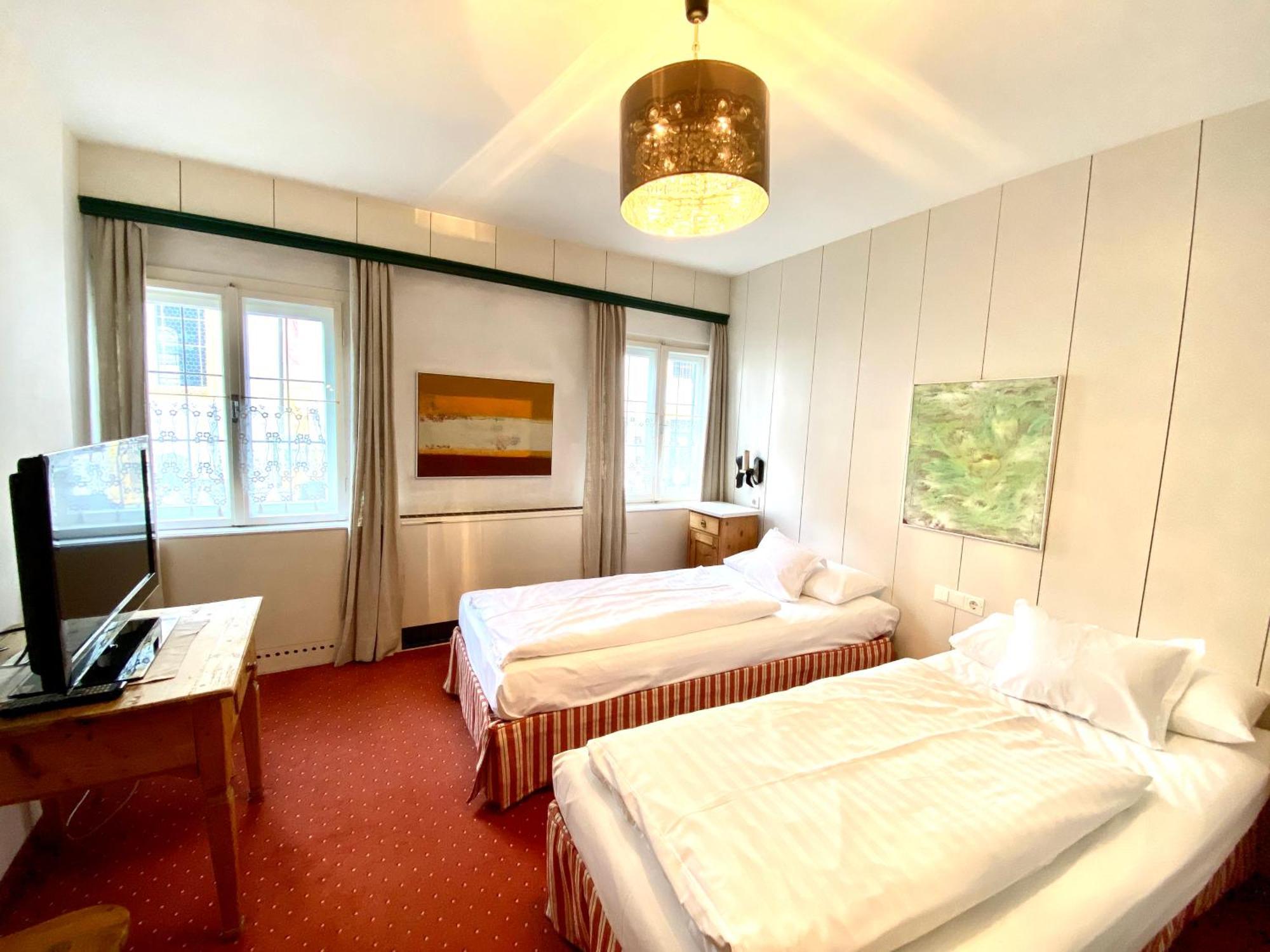 Appartements Greier Telfes im Stubai Ruang foto